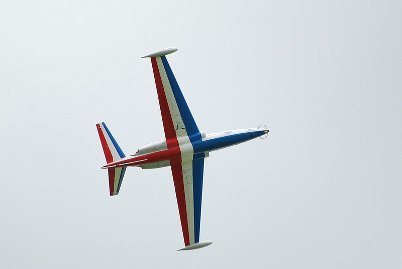 225.jpg(100 KB)